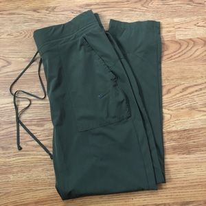 Nike Bliss Luxe 7/8 Olive Green Pants - Size L